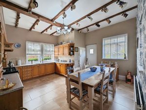 Photo 18- click for photo gallery